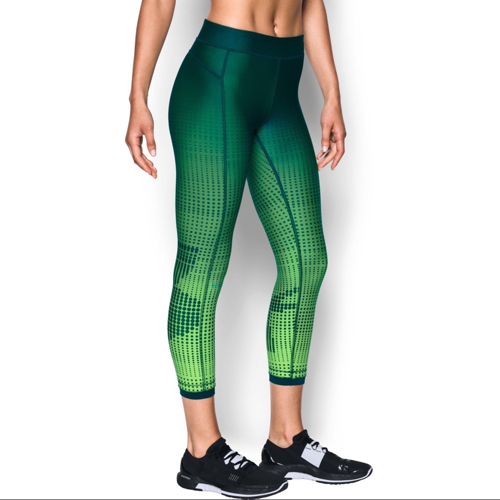 ISO Under Armour HeatGear Graphic Ankle Capris